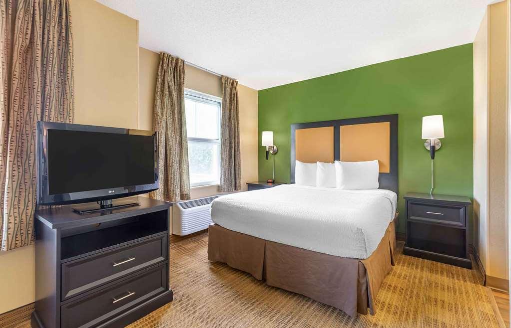 Extended Stay America Suites - Washington, Dc - Gaithersburg - South Room photo