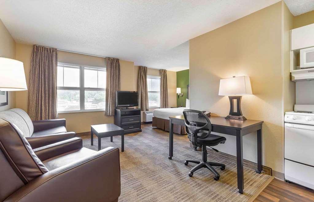 Extended Stay America Suites - Washington, Dc - Gaithersburg - South Room photo